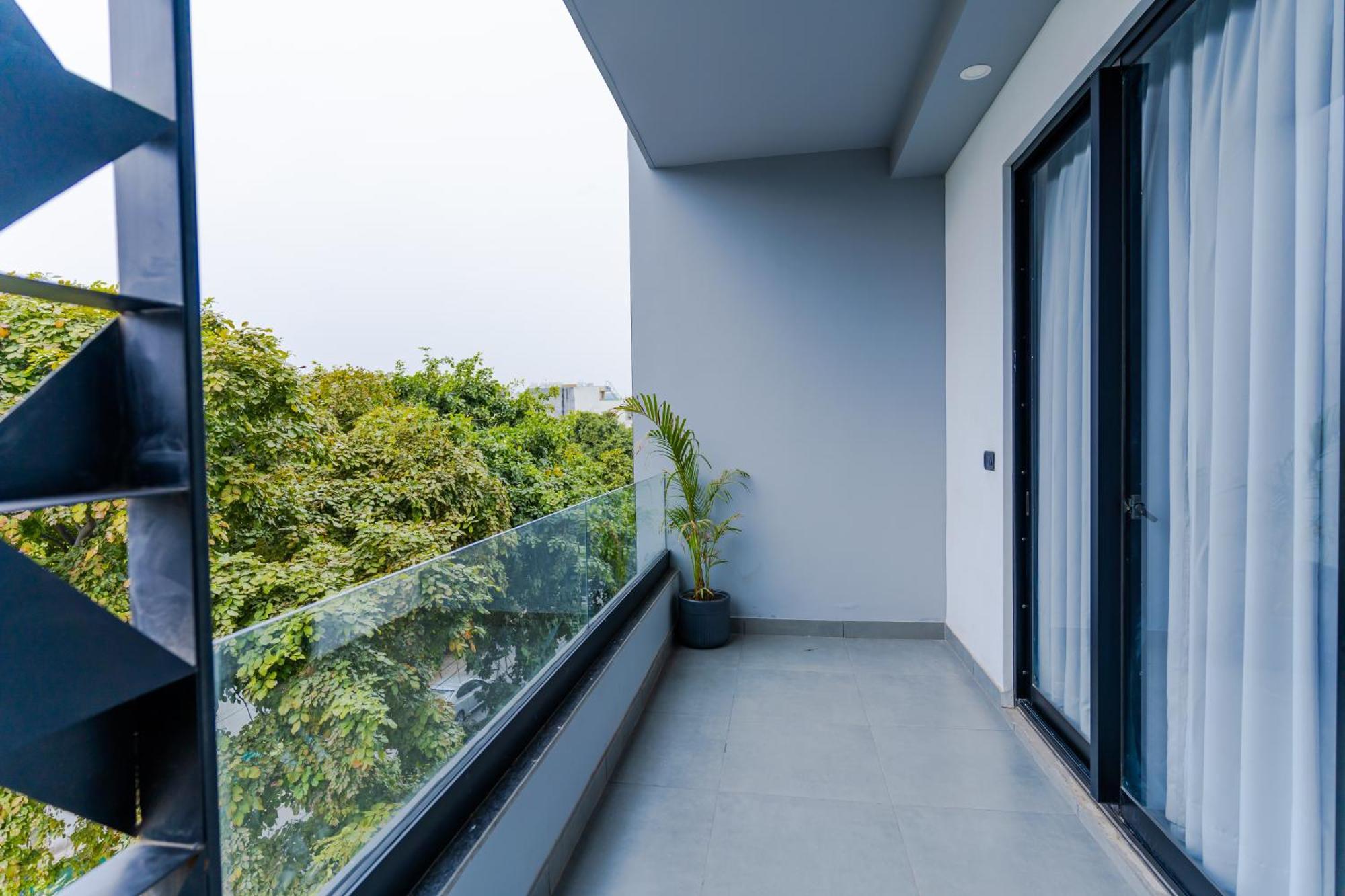 Bedchambers Luxury Apartment Near Golf Course Road グルガウン エクステリア 写真