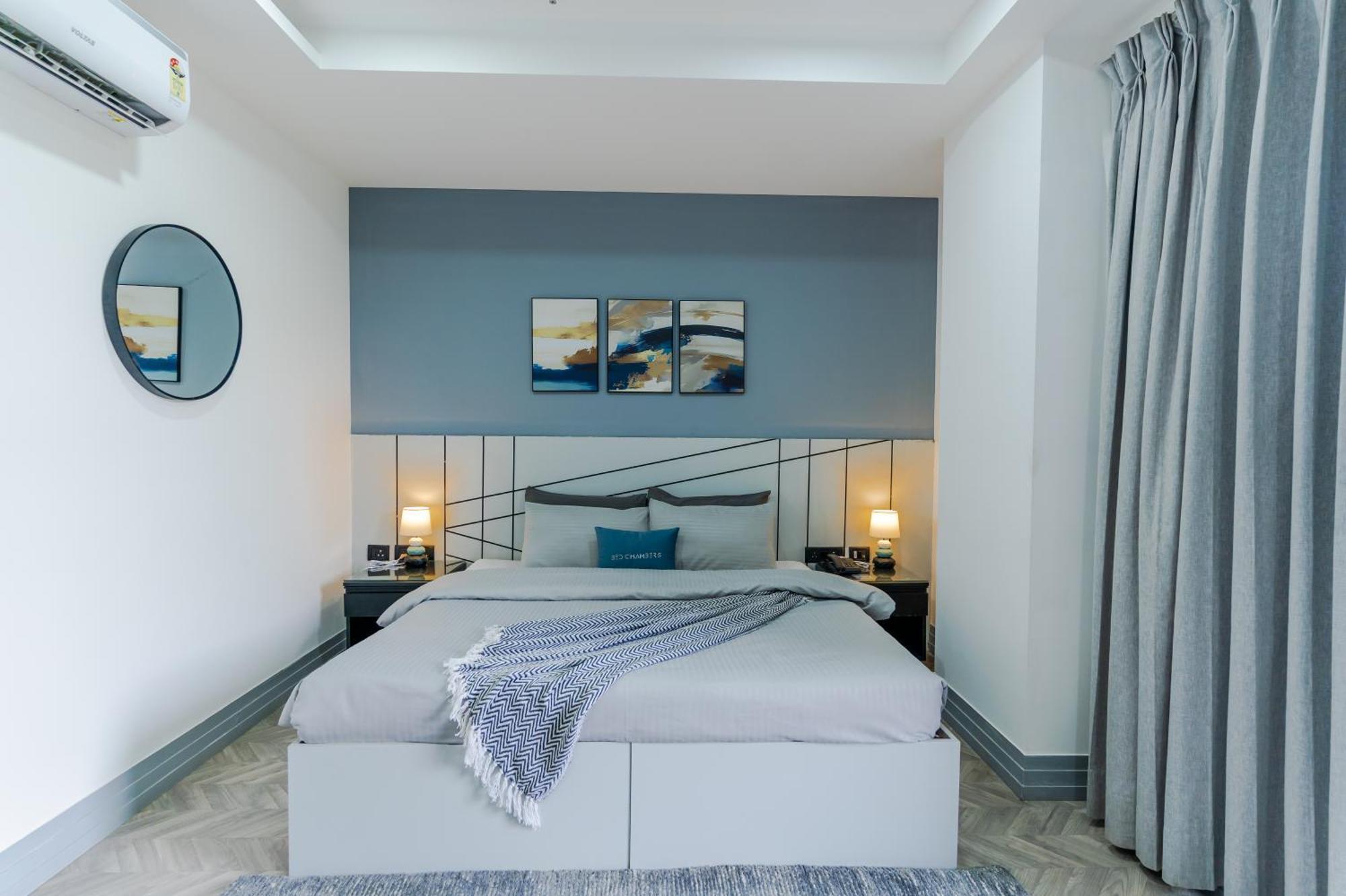 Bedchambers Luxury Apartment Near Golf Course Road グルガウン エクステリア 写真